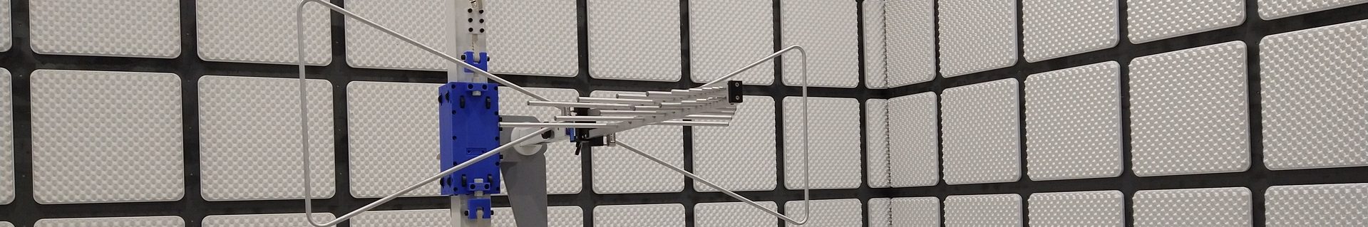電波暗室 | 京都工芸繊維大学